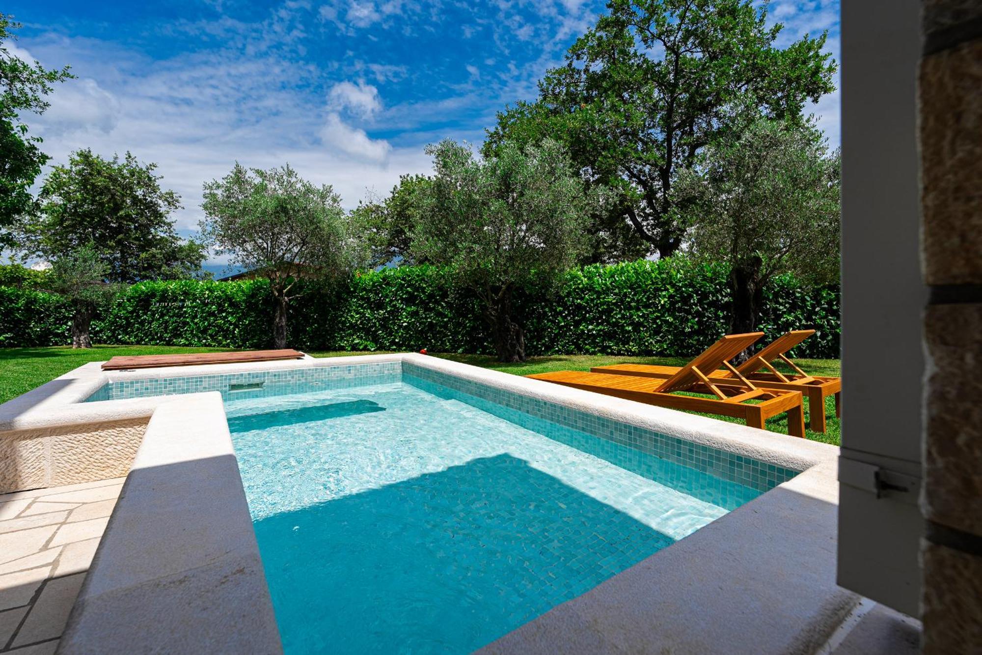 Villa Helena Kotor Luaran gambar